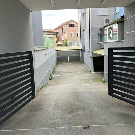 Apartment Capriati With Parking Garage Umag Exteriör bild