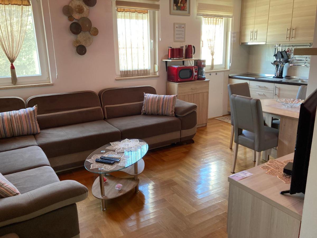 Apartment Capriati With Parking Garage Umag Exteriör bild