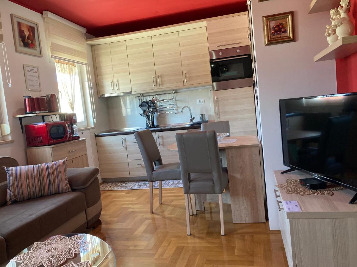 Apartment Capriati With Parking Garage Umag Exteriör bild