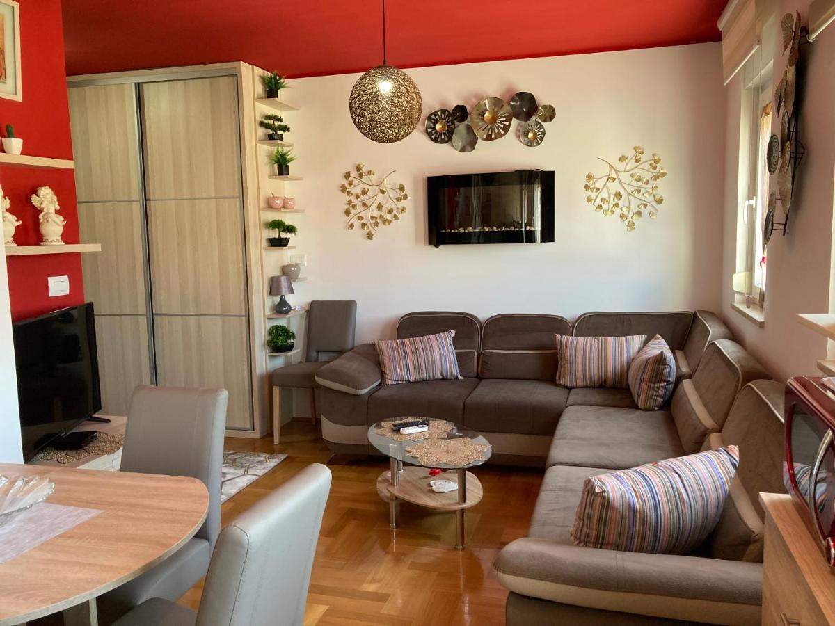 Apartment Capriati With Parking Garage Umag Exteriör bild