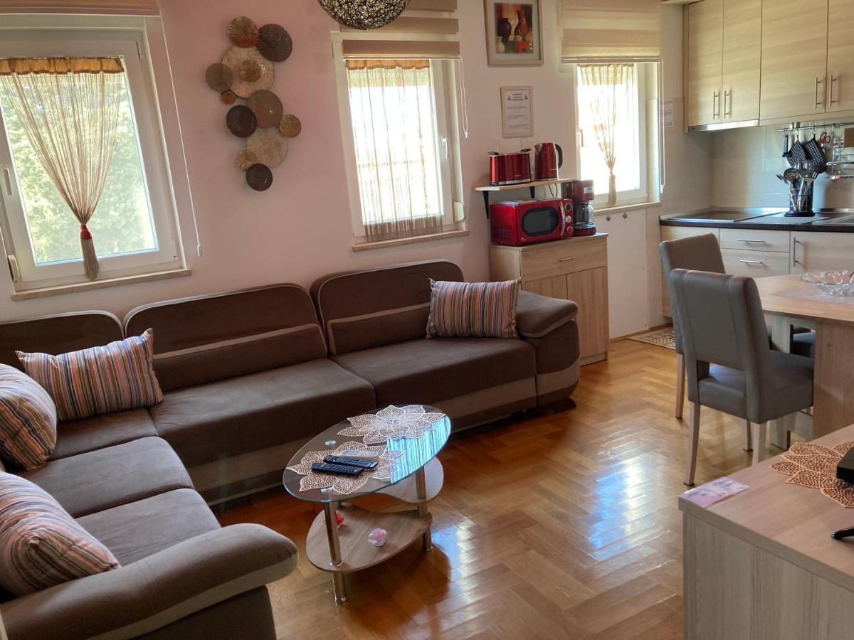 Apartment Capriati With Parking Garage Umag Exteriör bild