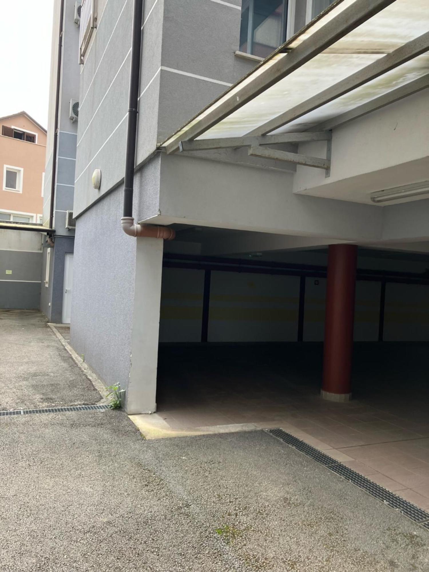 Apartment Capriati With Parking Garage Umag Exteriör bild